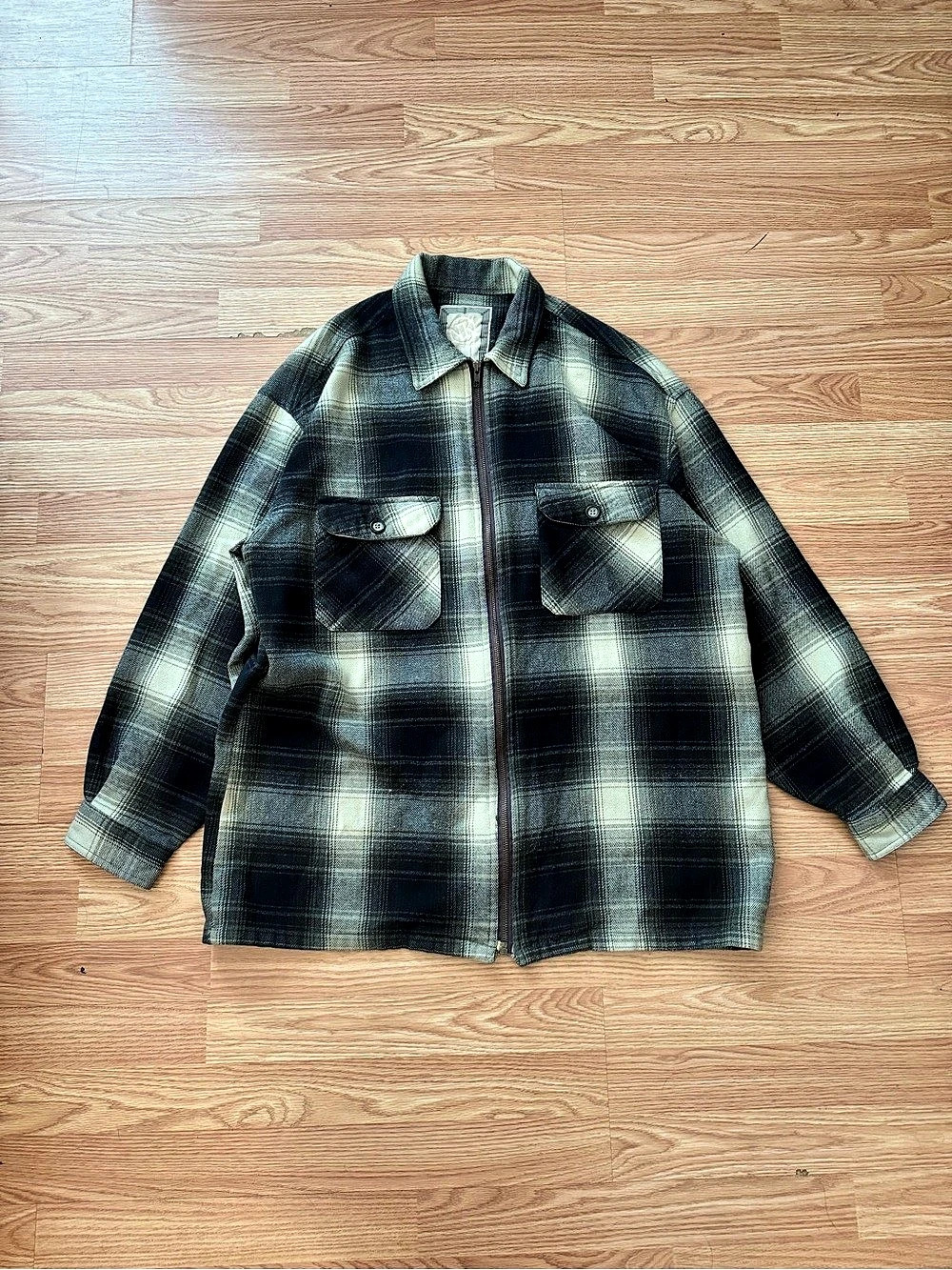 Clothing Co Plaid Shirt Jacket in Black & Green Size Large